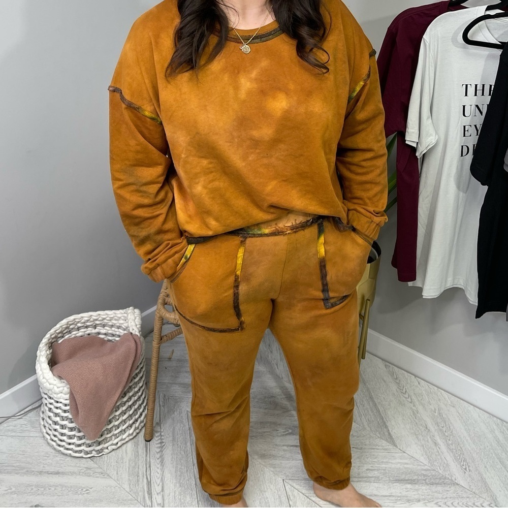 Women’s Loungewear Set - Picture 5 of 6